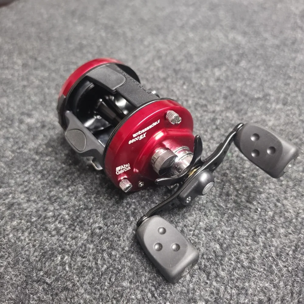 Abu Garcia Ambassadeur SX 6600 Right Hand Baitcasting Fishing Reel. New In Box!
